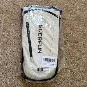 Everfun White and Black Hydration Backpack Unisex NWT